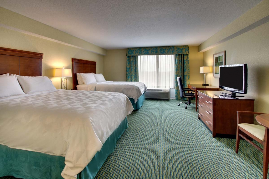 /hotelphotos/thumb-860x573-134826-Guest-Room_Double-Queen-Standard-1.jpg