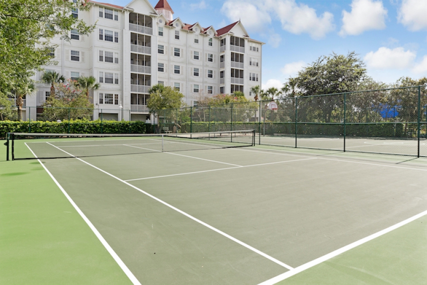 /hotelphotos/thumb-860x573-339364-Grand_Beach_tennis_court.jpg
